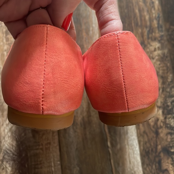 Rachel 8.5 coral flats - Picture 3 of 6